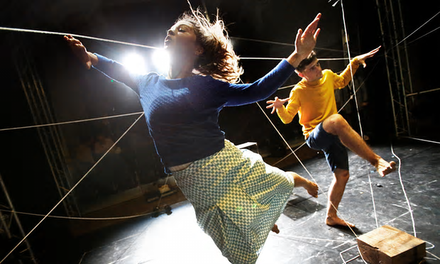 爱丁堡国际艺术节挑剔戏单,从人质事件到木偶