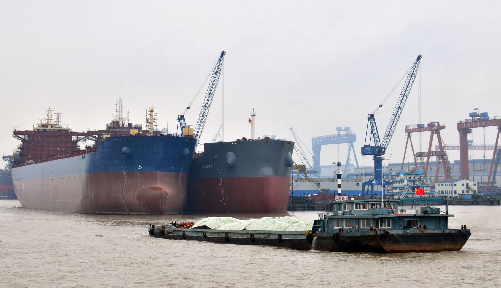 报告:长江经济带三大板块差距大 各级政府各自