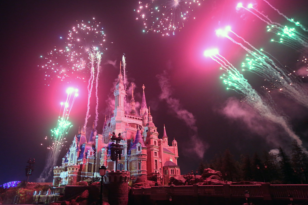 江苏一学校现霸气高考励志标语:要成功先发疯