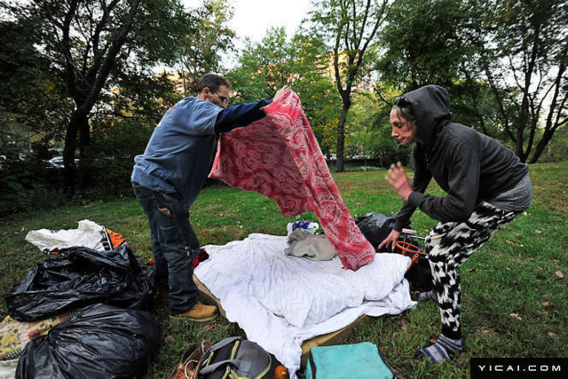豪宅继承人变流浪汉 跌宕起伏的一生_第一财经
