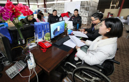 跨国相亲:安徽男子娶老挝新娘第1次给中介9.5