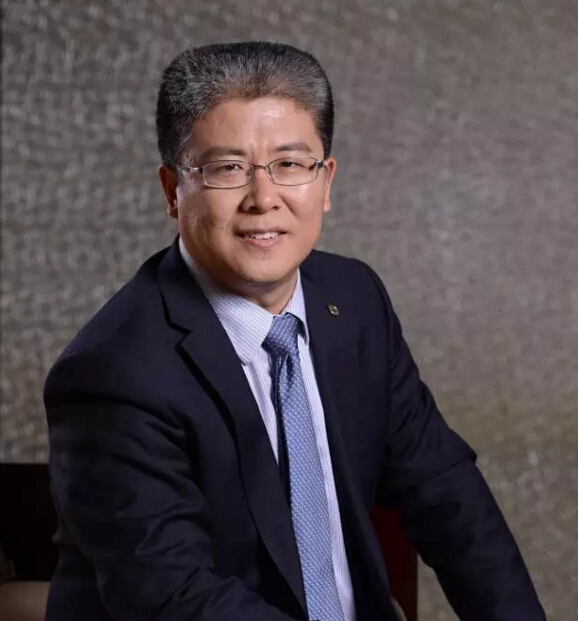 中国经营者家族传承强势归来神秘大咖空降发布会现场