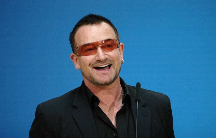 bono原名paul david hewson