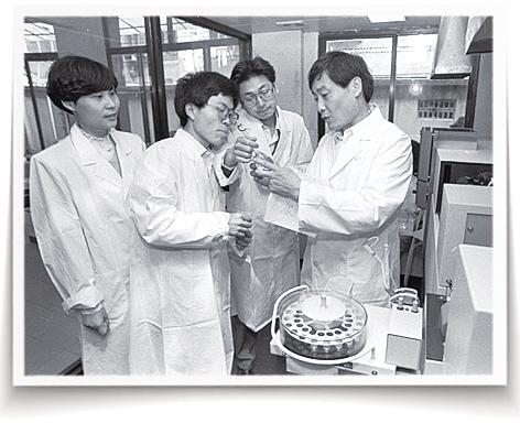 娃哈哈缔造者宗庆后在1991:小鱼吃大鱼 扩大