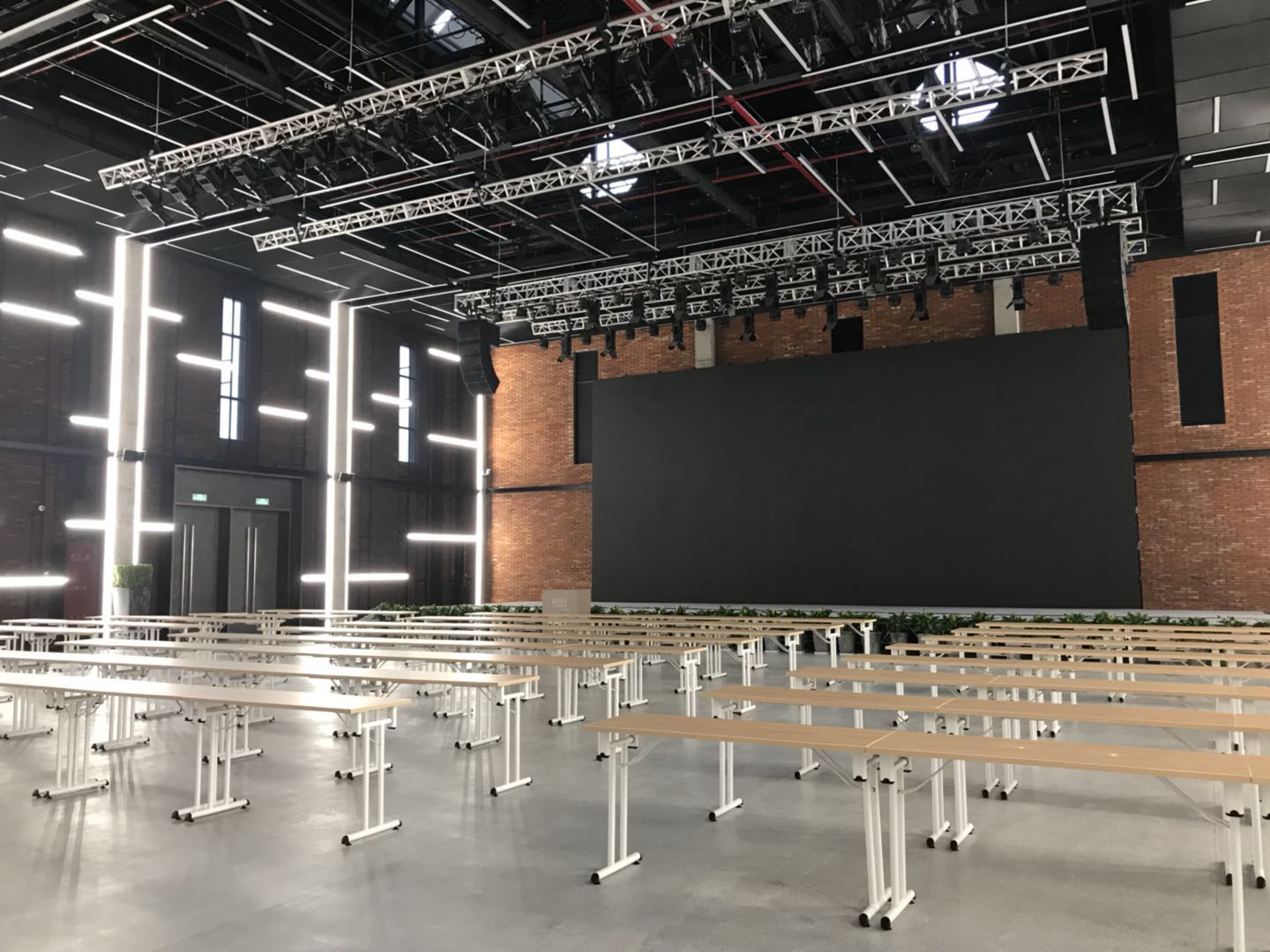 长三角路演中心 金叶子/摄