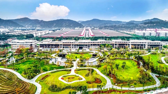   舍得酒业生态园区