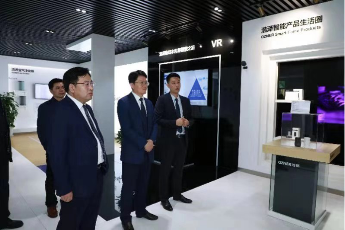 双方将通过打造全天候全场景“即净即饮”的饮用水解决方案，实时满足用户不同场景下的饮用水需求