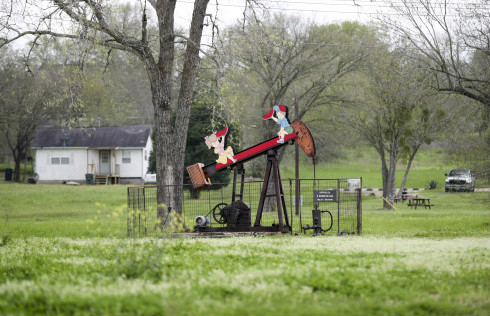 美国得克萨斯州石油小镇卢灵
