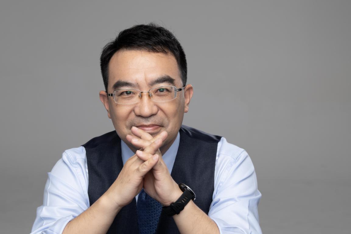 上海交通大学安泰经济与管理学院教授 何帆