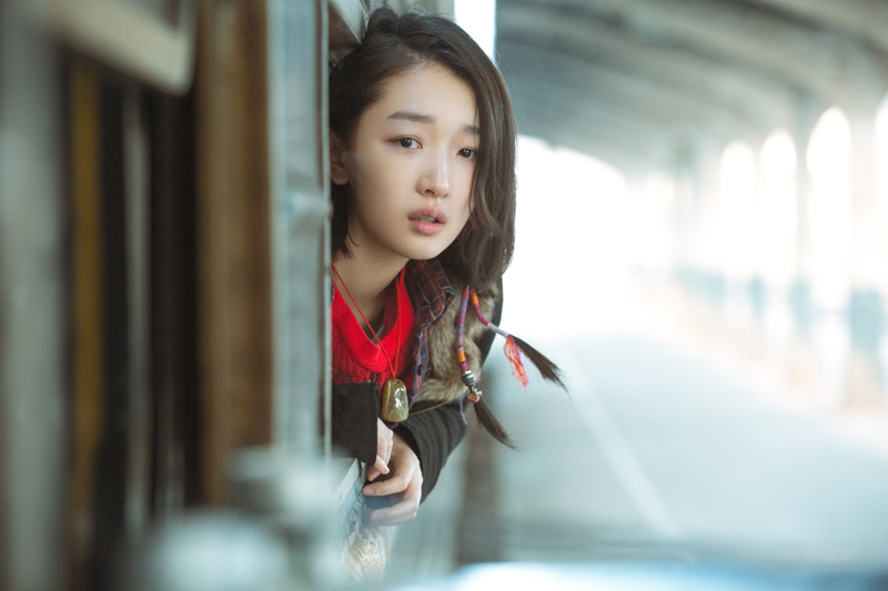 周冬雨陷负面新闻，“四小花旦”商业版图扩张再遭警示