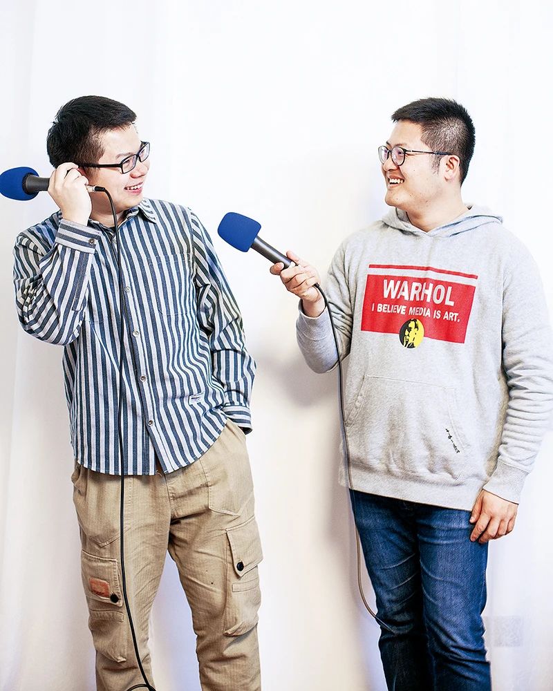 《故事FM》的主持人寇爱哲。这是一档由真人口述的真实故事类播客。