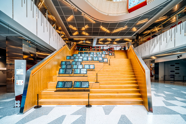 杨振中《一二一》