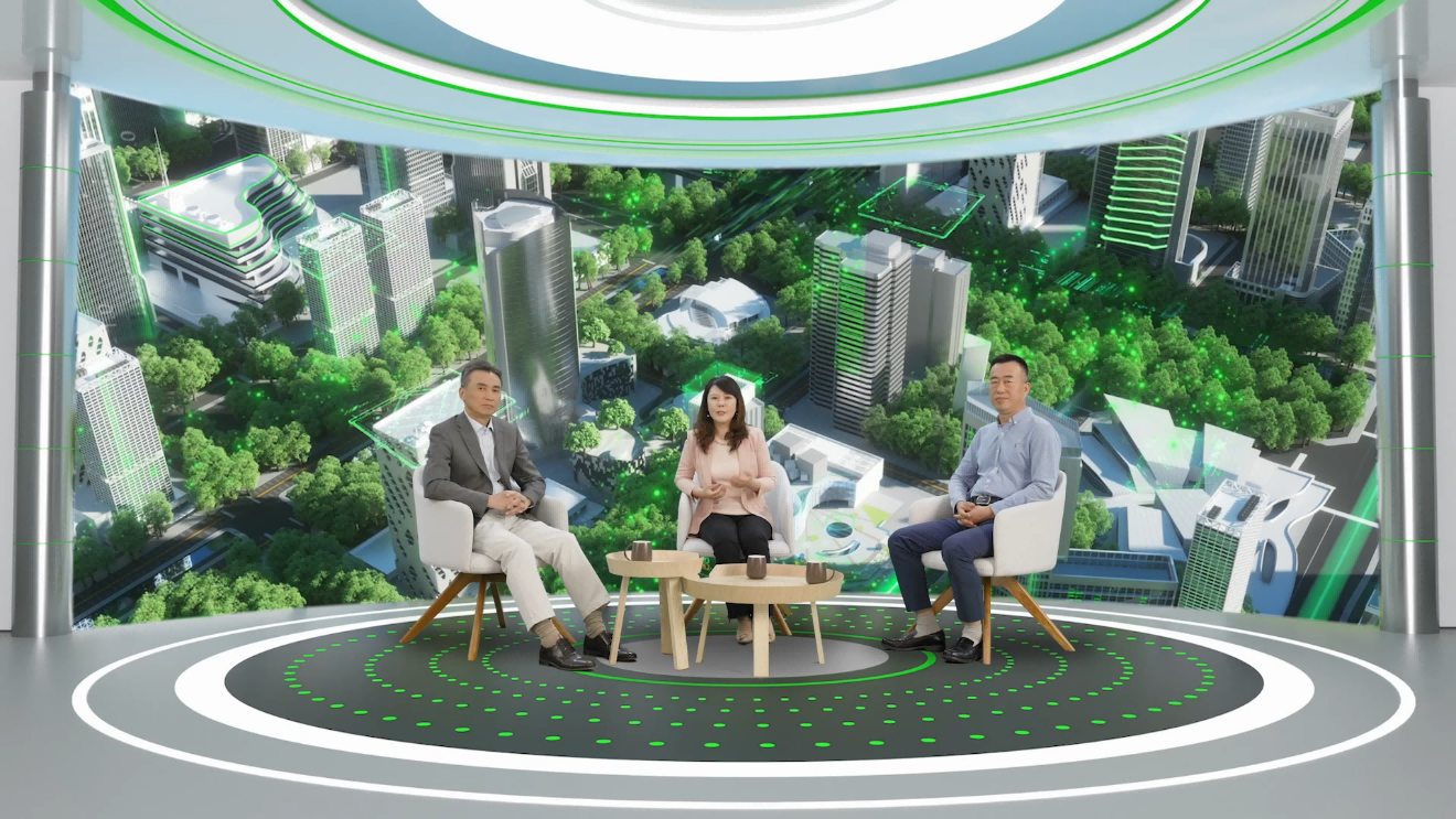 毛基业（左）、张琰琰（中）、贾晓平（右）出席“企业长青之本 可持续的文化与人才”圆桌论坛