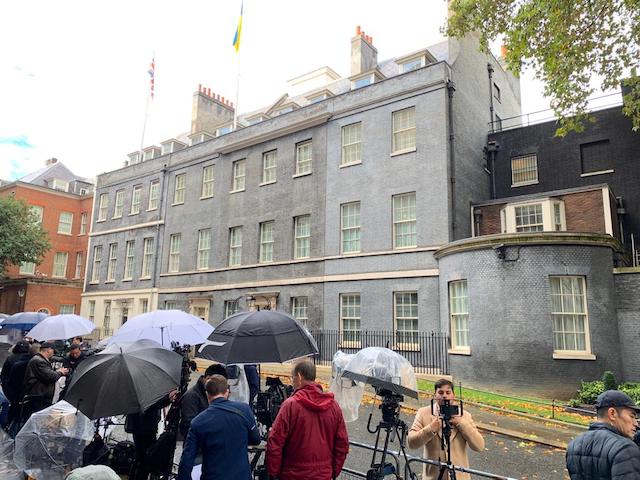 唐宁街10号前 第一财经记者陈玺宇/摄