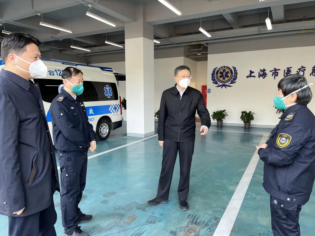 陈吉宁调研宝山普陀，亲切看望医疗救治、城市运行、社区防控一线人员