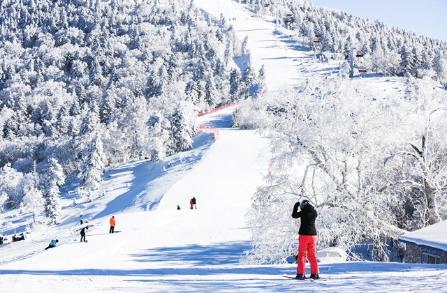 多地下起冰雪消费“红包雨” ，冰山雪山也成金山银山