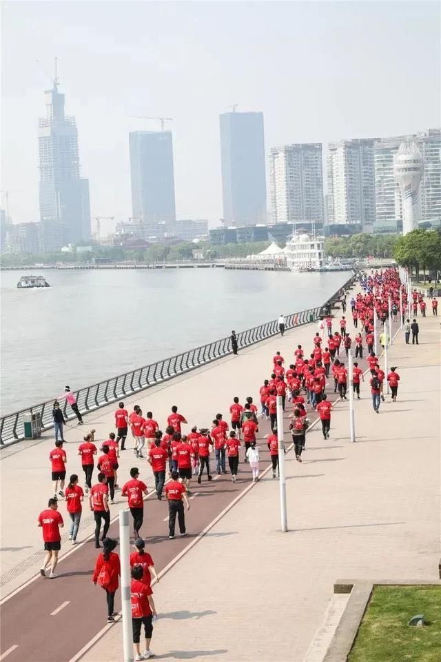 徐汇滨江段是上海马拉松赛的最佳终点区域