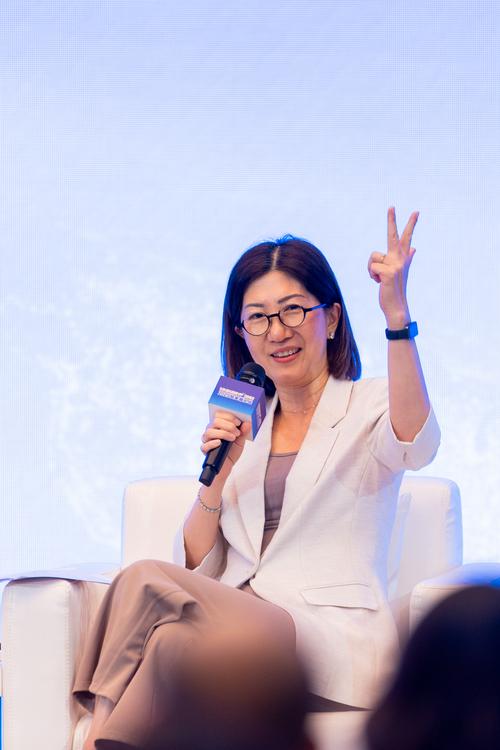 港交所CEO陈翊庭:港股IPO排队企业超160家,A+H形成良性联动