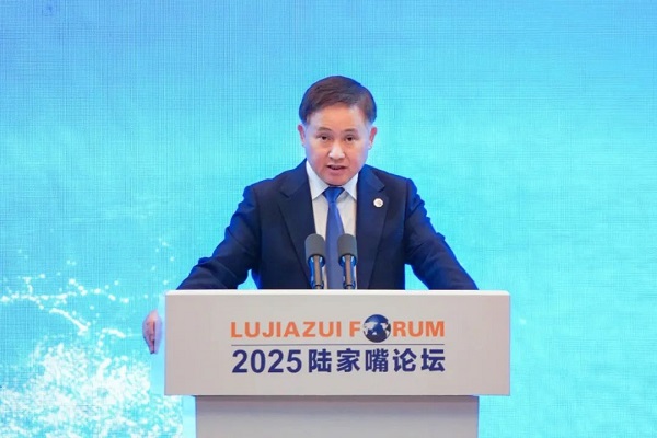 聚焦国际货币体系、跨境支付体系……潘功胜主题演讲全文来了