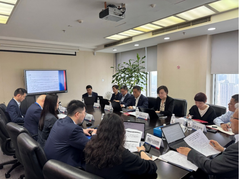 定期召开分行特殊资产管理委员会会议