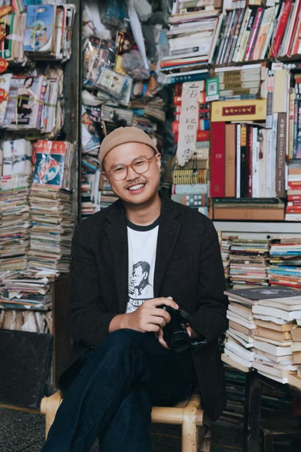 刀锋书酒馆店主江凌    受访人供图