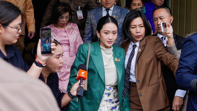 佩通坦7月1日在出席泰国内阁会议后离开 （来源：新华社）
