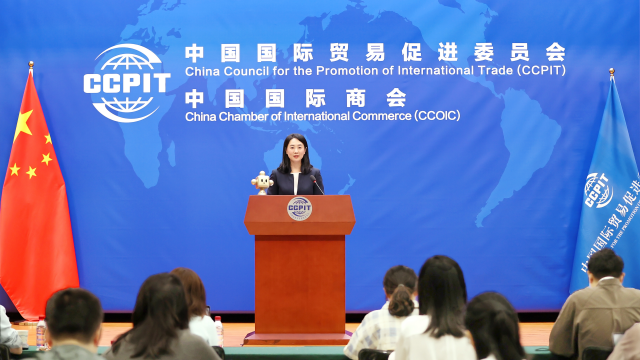 日均6个企业团组出国商务洽谈，贸促会：为中企搭建更多出海平台