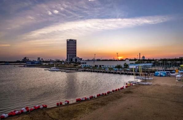 金山城市沙滩已经成为上海湾区经典旅游目前地