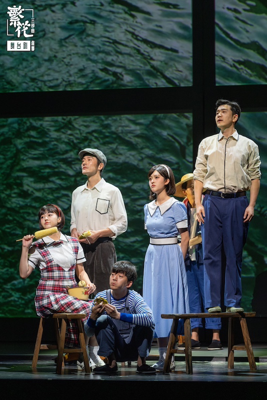 舞台剧《繁花》终季剧照（摄影：尹雪峰）