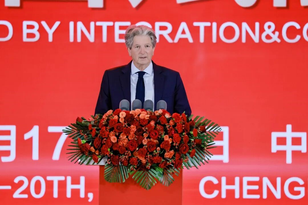 “世界太阳能之父” 澳大利亚新南威尔士大学教授马丁·格林致辞