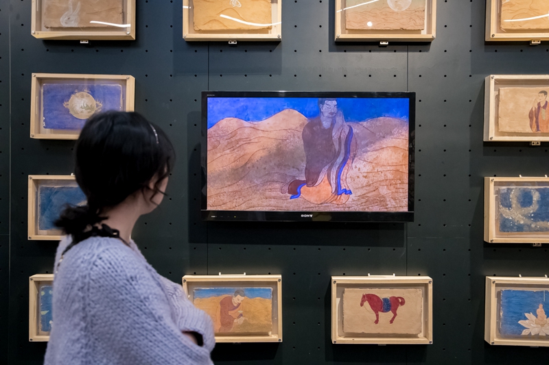 “西遇知美 | 敦煌”第三季之朵云书店公益展    摄影记者/任玉明