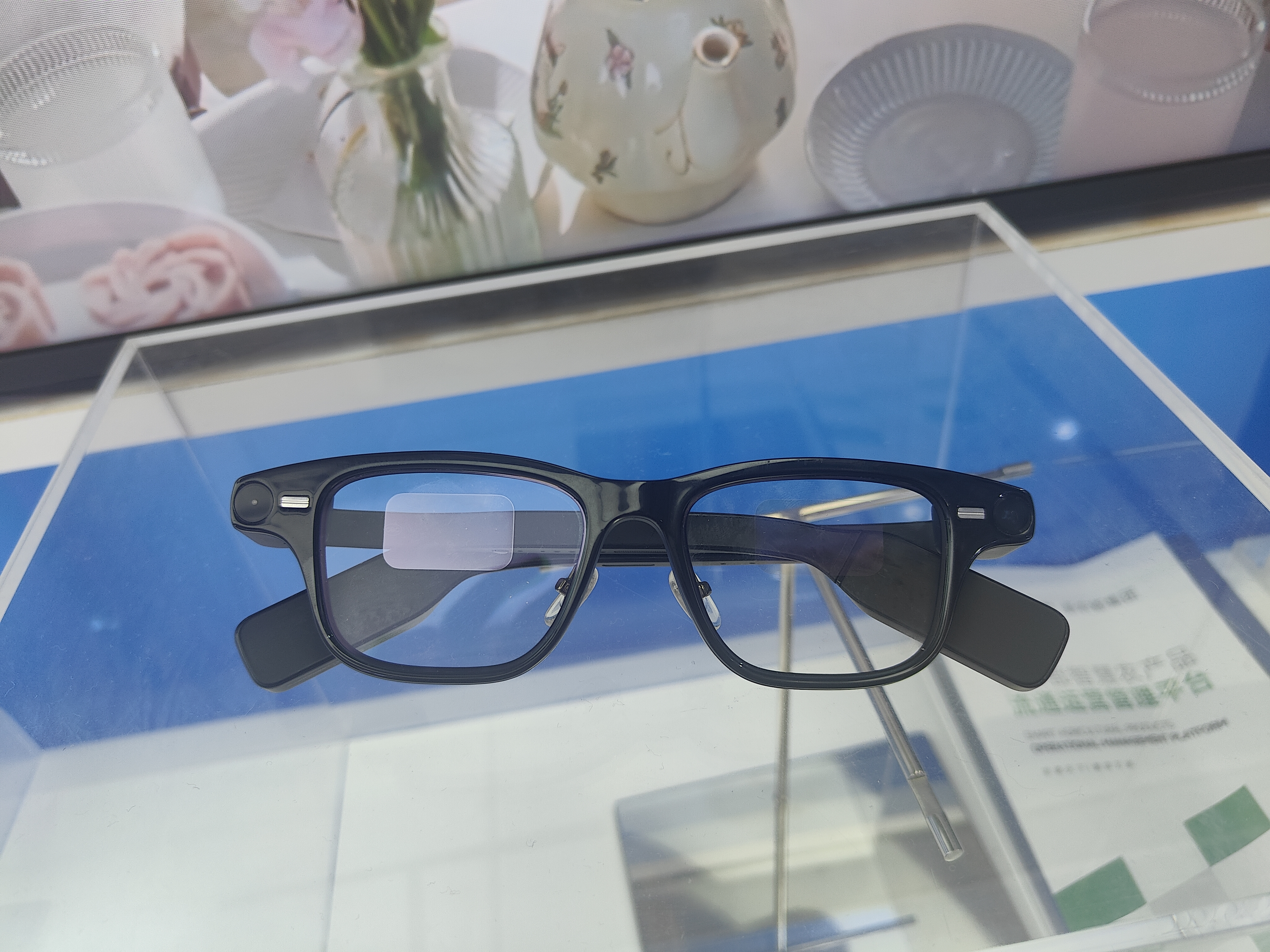AI眼镜 第一财经记者郑栩彤摄