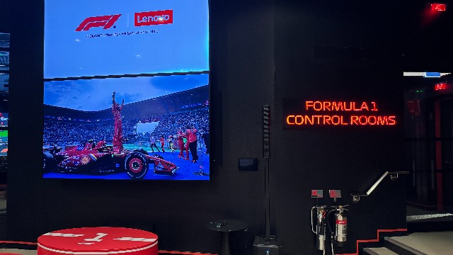 伦敦F1媒体与技术中心大厅（第一财经记者陈玺宇摄）