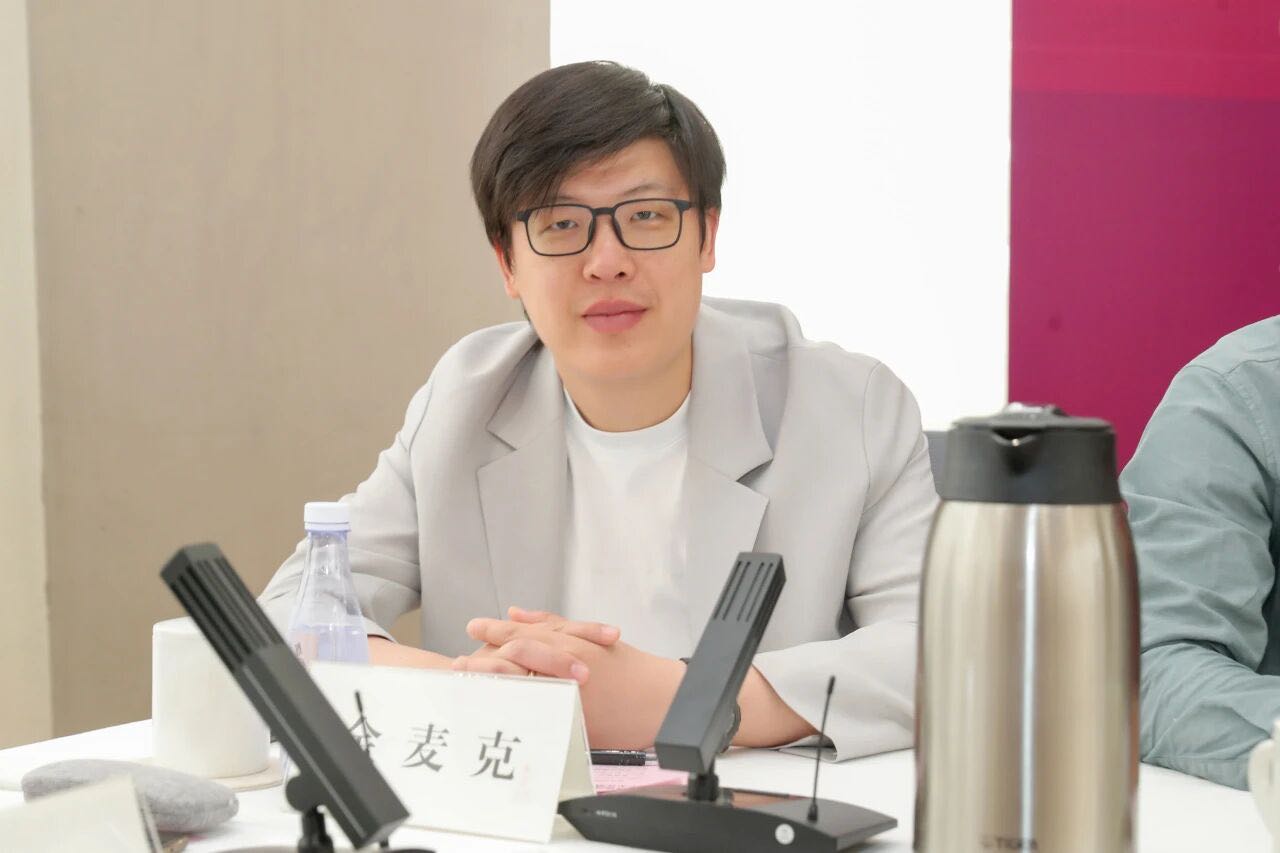 南开大学化学学院杰出校友并转轨为旅德钢琴博士的金麦克