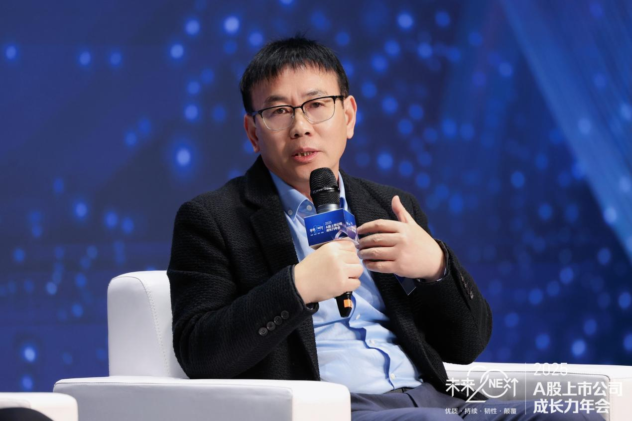 海泰新光副总经理、董秘、财务总监汪方华在圆桌对话中