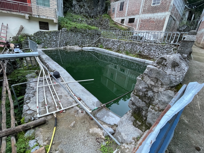 修复后的水柜蓄满了水（受访者供图）