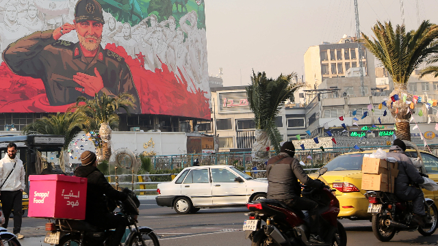 伊朗首都德黑兰街头 （新华社图）