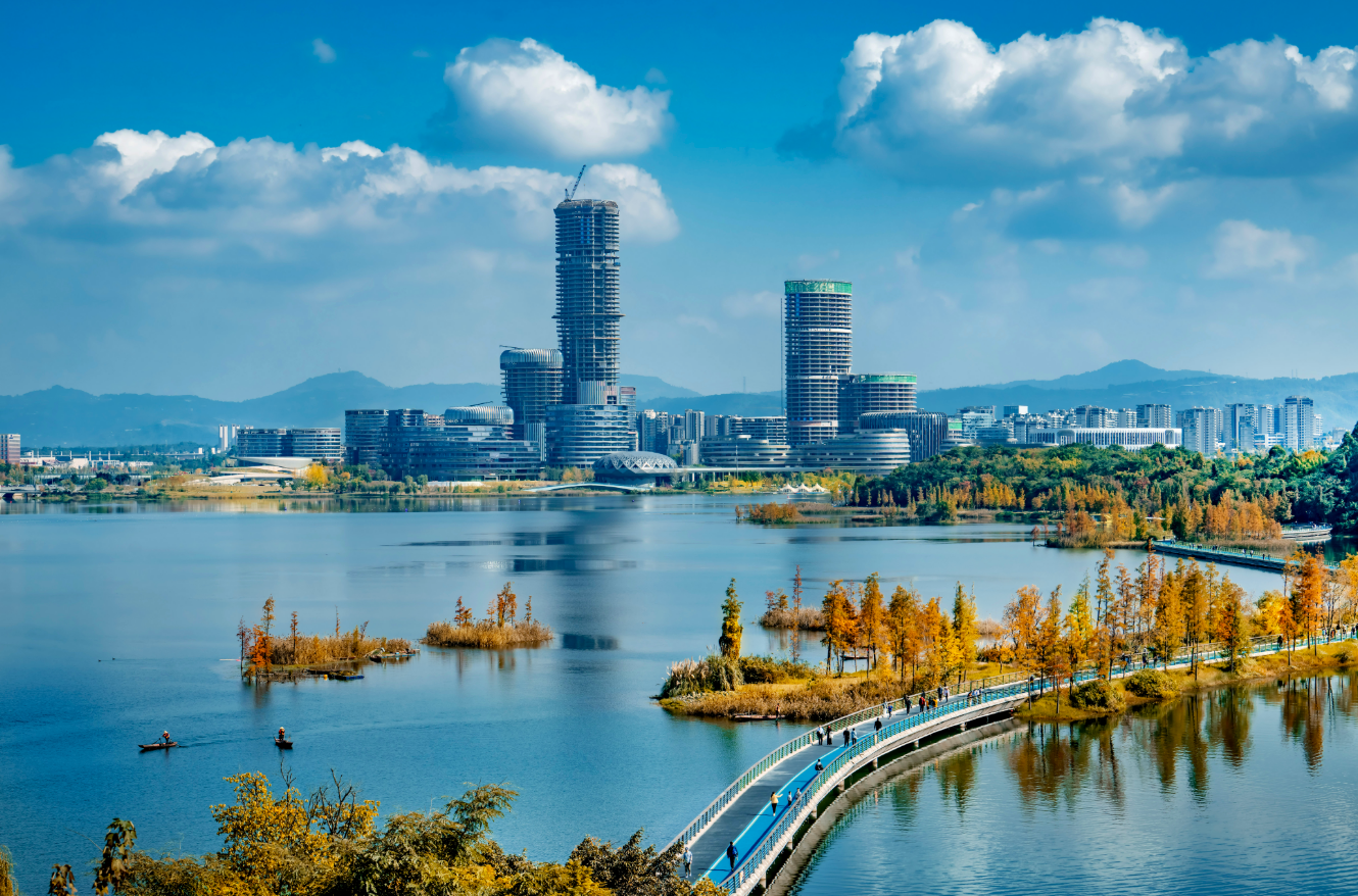 兴隆湖畔 摄影：周巧旻