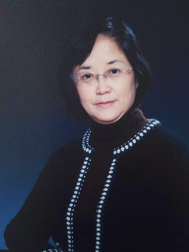 清华大学医院管理研究院教授杨燕绥