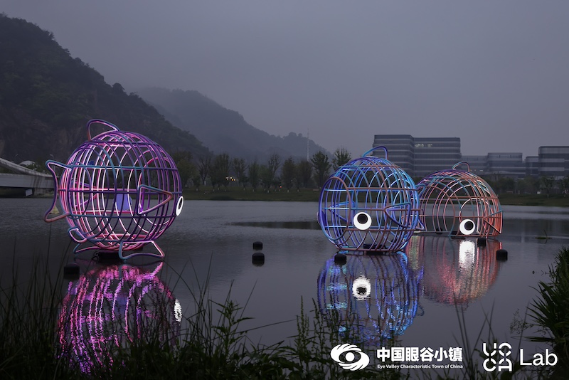 Fn媒体实验室，《（o 0 o）啵啵啵》，2026，灯光交互装置