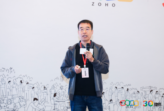 Zoho中国CEO侯康宁