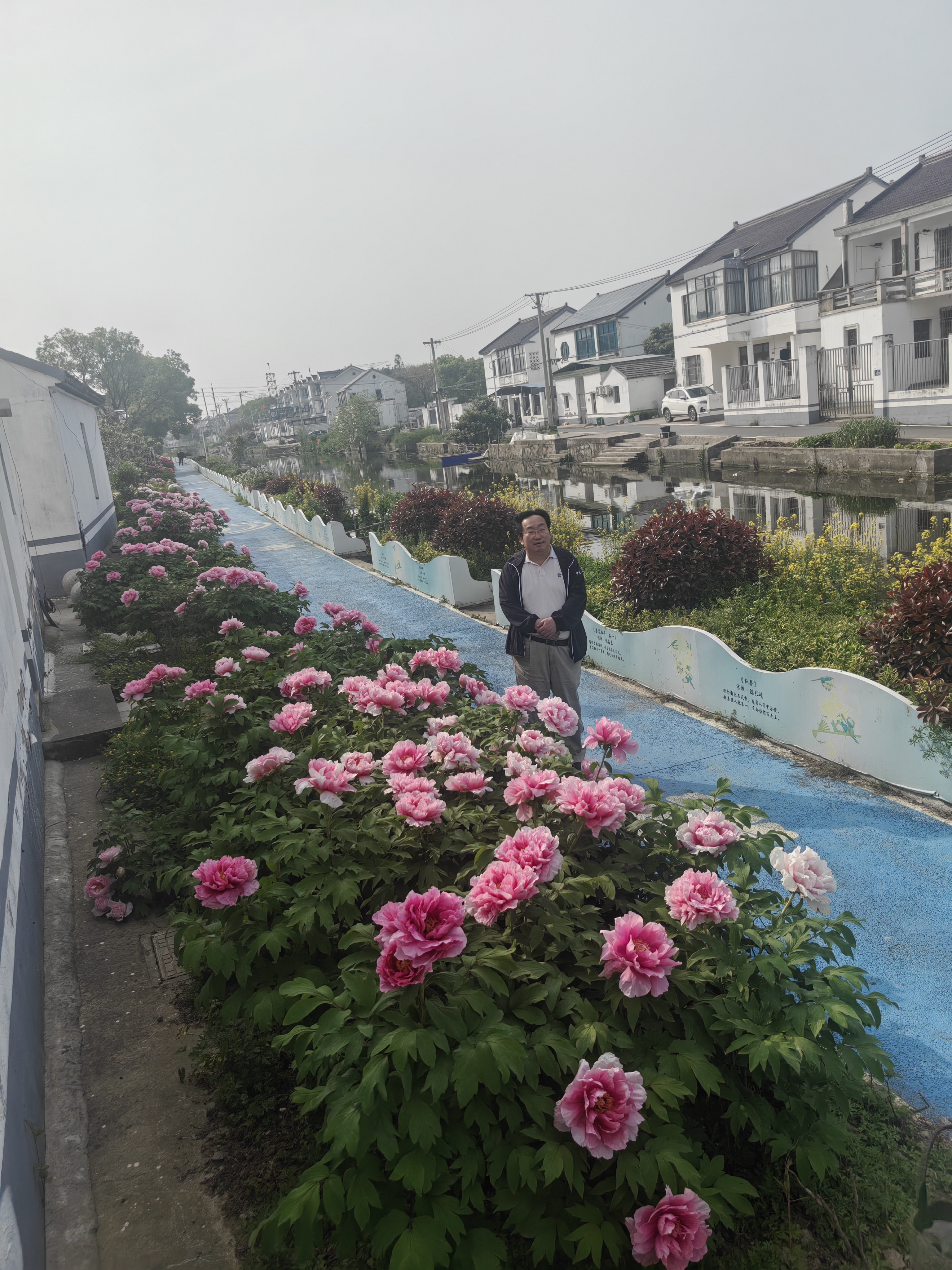 四月中旬，作者在江苏常熟调研水利工程。