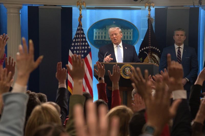 4月6日,美国总统特朗普在首都华盛顿白宫举行的新闻发布会上讲话。新华社