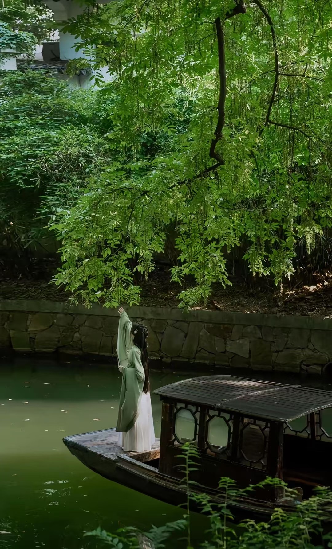 汉服场景：所谓伊人，在水一方