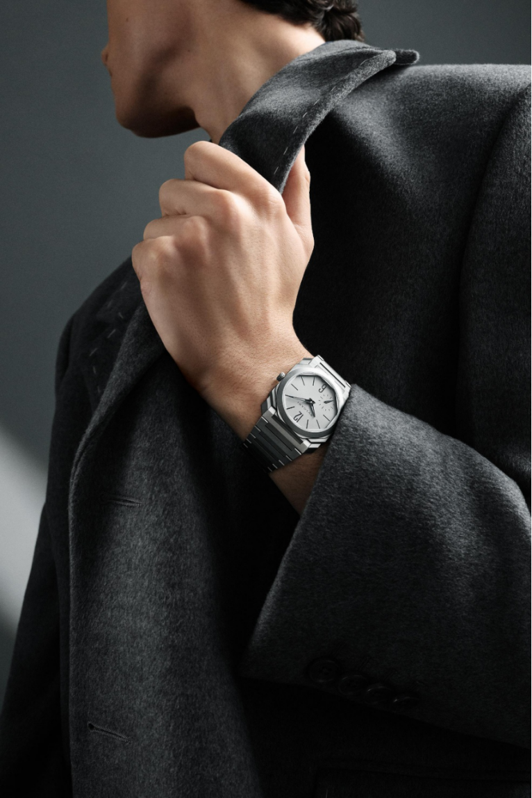 宝格丽Octo Finissimo系列37毫米款腕表