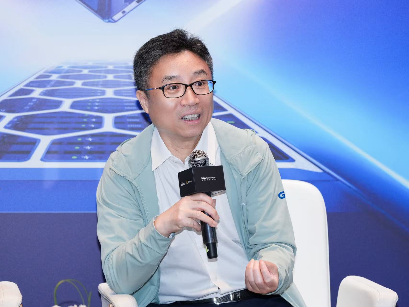 戴尔科技集团大中华区信息基础架构解决方案事业部存储业务总经理 刘志洪
