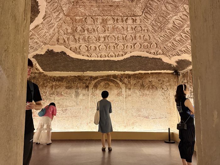榆林29窟壁画体现出鲜明的西夏佛教艺术特征