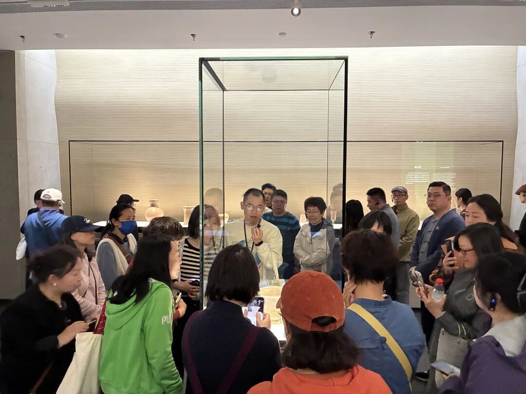 虹梅社区学校在上海博物馆开展老物件修复主题活动