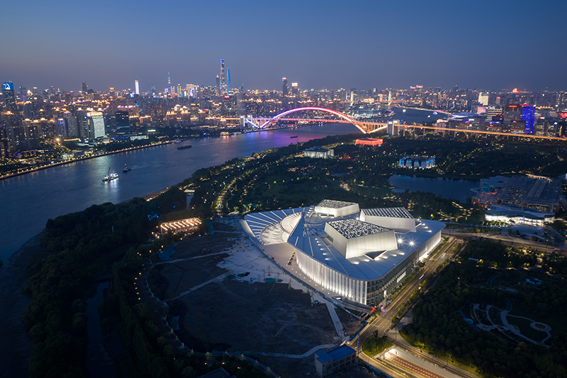黄浦江畔夜景