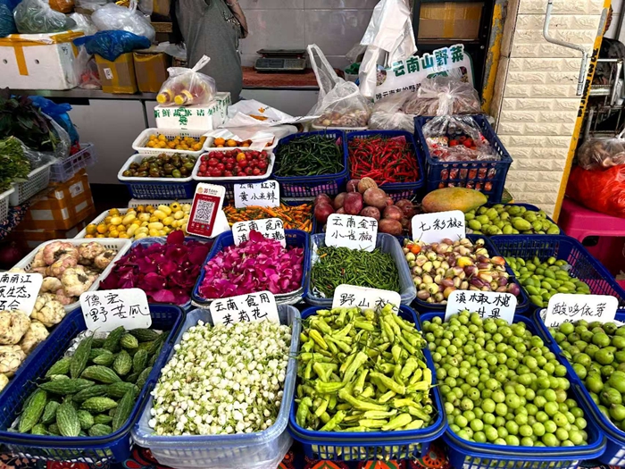 菜市场的地方特色能否持续保留是大家关心的问题 钟淑如摄